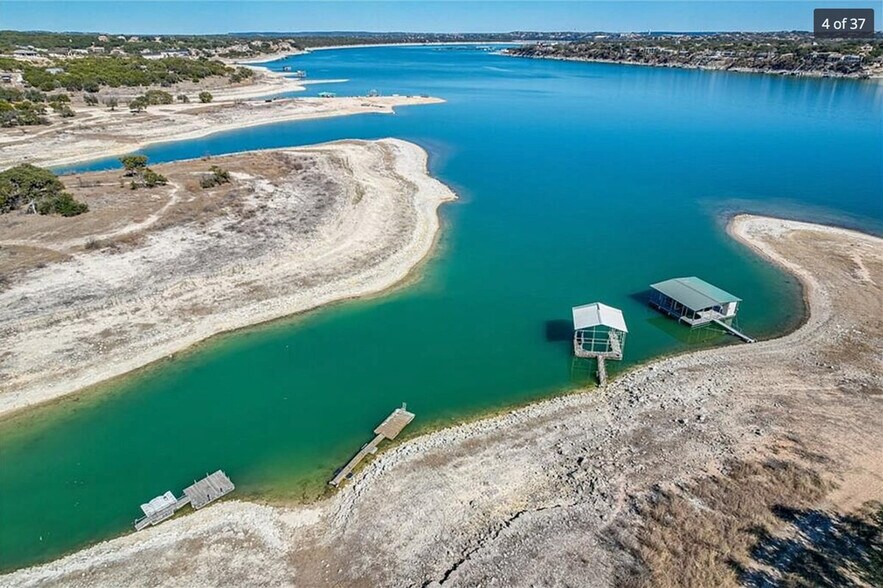 Building Photo - 221 Venture Blvd S