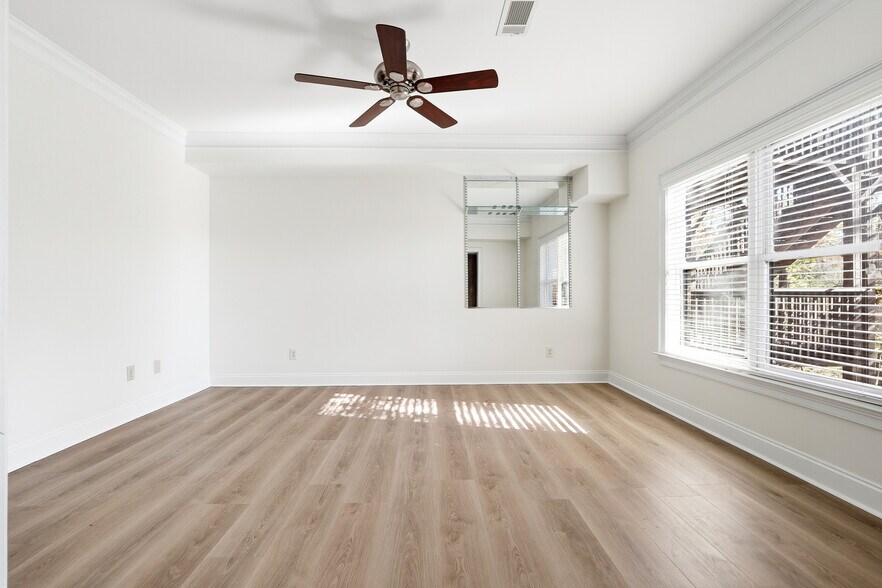 Building Photo - 6961 Fellowship Ln