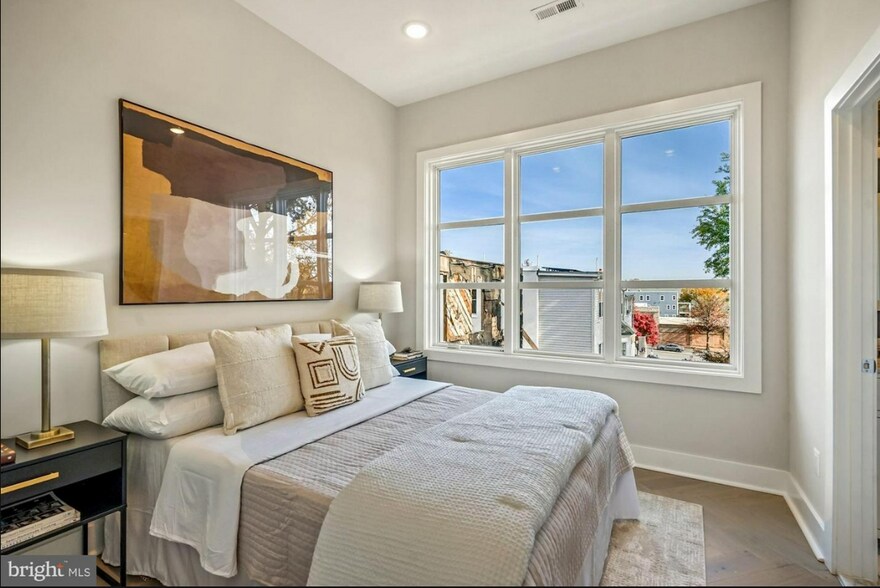 Building Photo - 1214 Madison St NW