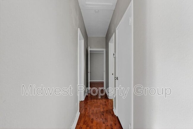 Building Photo - 5978 Laurette Ave