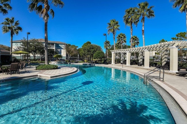 Building Photo - Villas at Gateway