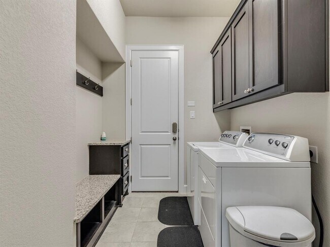 Building Photo - 4209 Hannover Wy