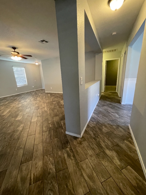 Building Photo - 3016 W White Feather Ln