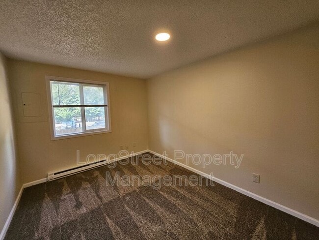 Building Photo - 14171 SW Allen Blvd