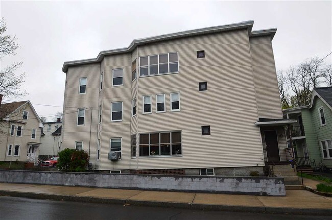 Building Photo - 109 Winter St