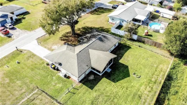 Big lot meaning big back yard - 6712 Matanzas Dr