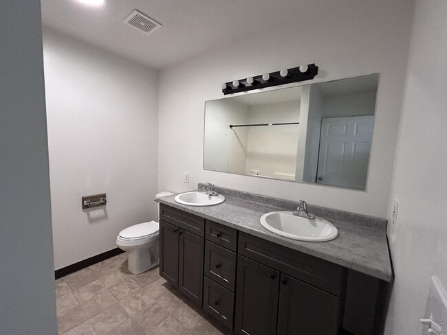 Building Photo - 47 Driftwood Cir