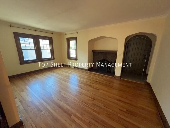 Building Photo - 3215 44th St