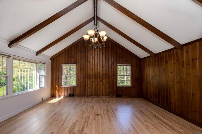 Building Photo - 124 Old Sherman Hill Rd