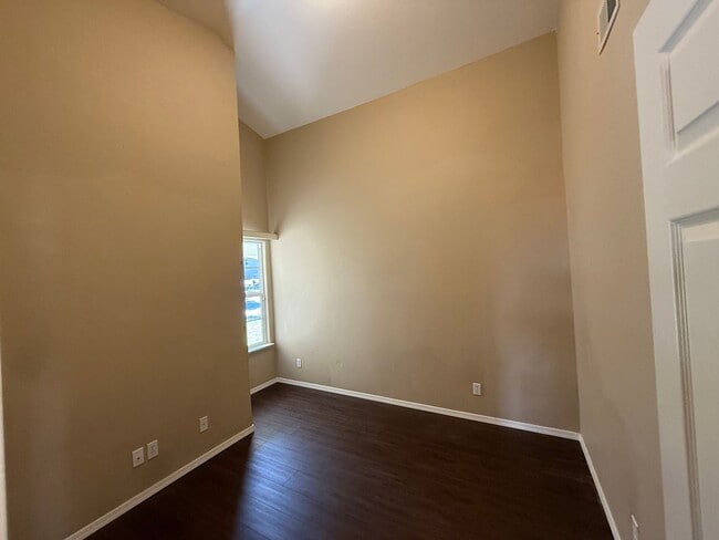 Building Photo - Single Story 4-bedroom home in Sylvan Scho...