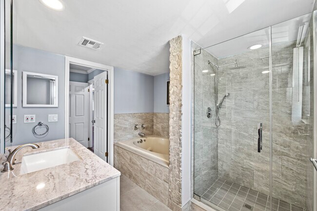 Master Bath - 13 Crystal Ln