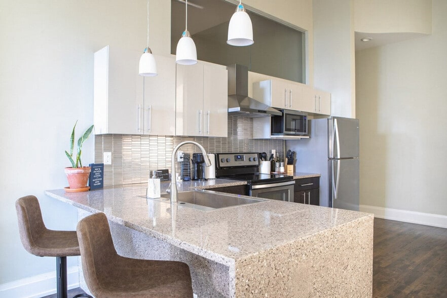 Building Photo - 225 E Michigan St