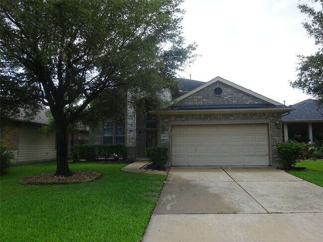 Primary Photo - 14007 Breezy Cypress Creek Trail