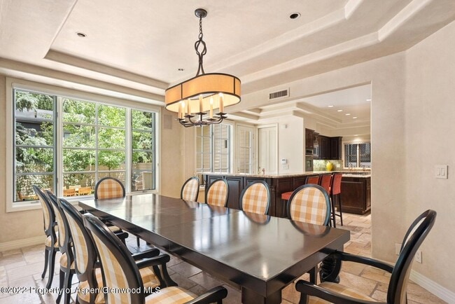 Building Photo - 504 N 8th St