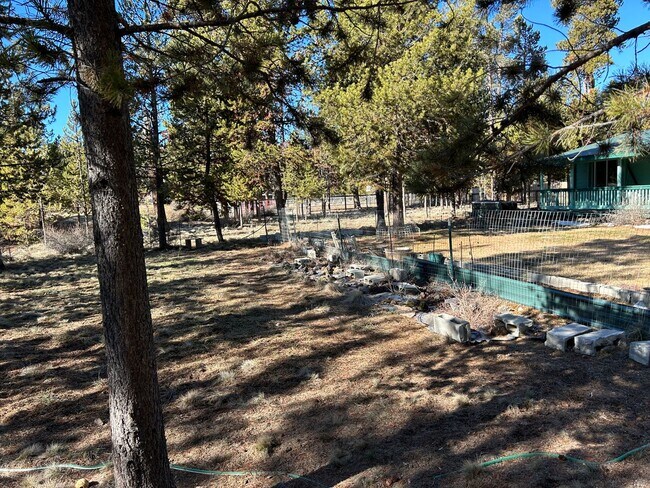 Building Photo - 52405 Antler Ln