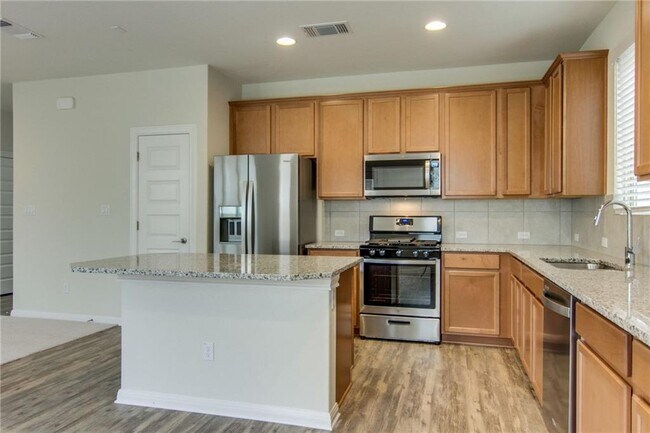 Building Photo - 15912 Windroot St