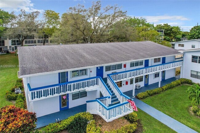 Building Photo - 226 Newport Dr