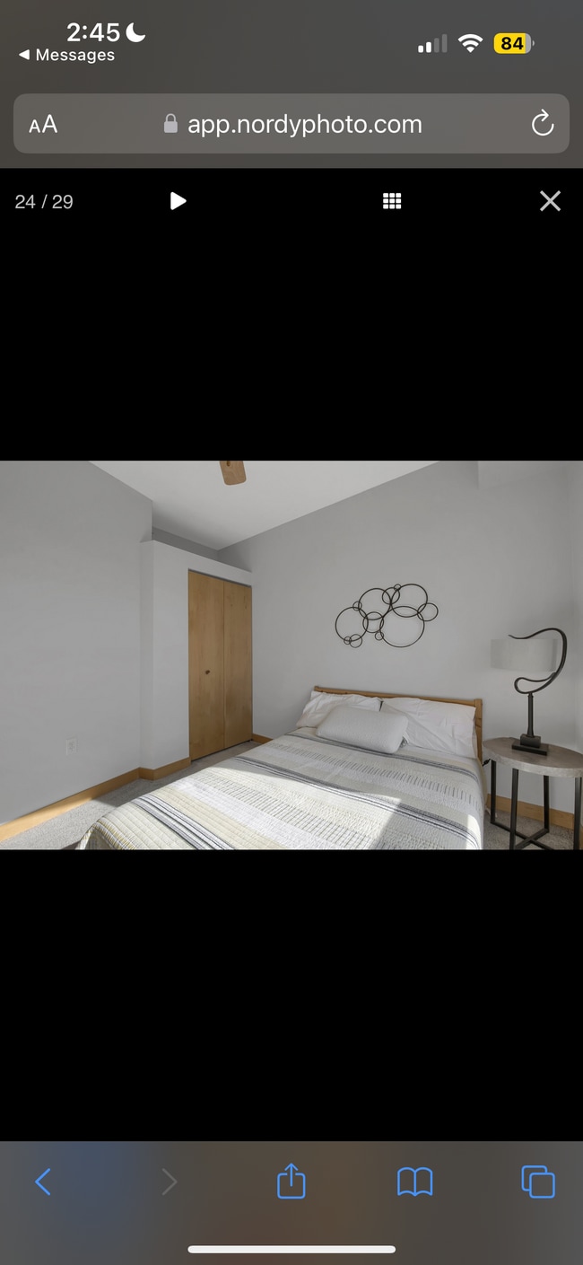 Building Photo - 2600 University Ave SE