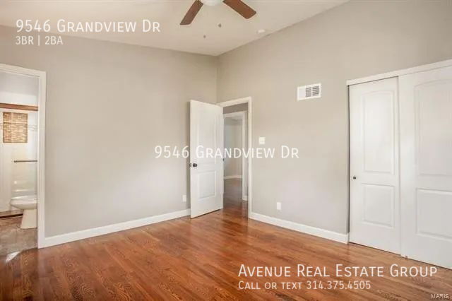 Building Photo - 9546 Grandview Dr