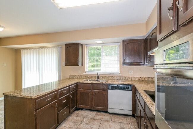 Building Photo - 3825 Arbre Ln