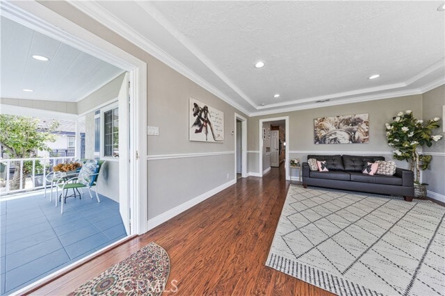 Building Photo - 927 Montecito Dr