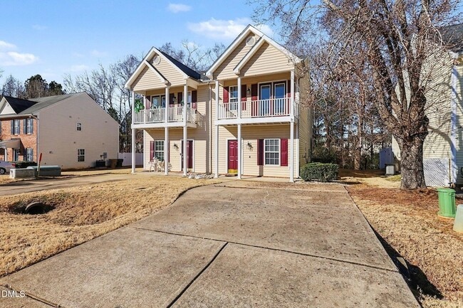 Building Photo - 233 Woodson Dr