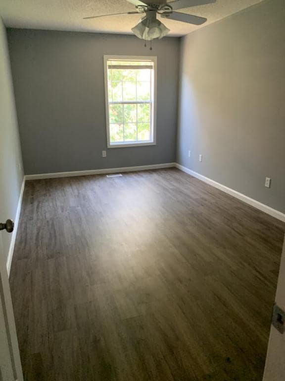 Building Photo - 127 Woodberry Dr