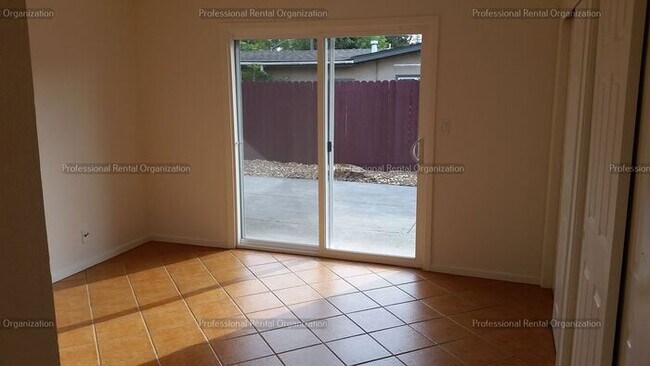 Building Photo - Coming Soon!! One of Napa's finest