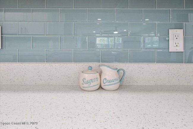 Building Photo - 7801 Ridgewood Ave