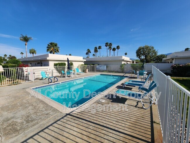 Building Photo - 760 E Cottonwood Rd