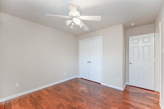 Building Photo - 143 W Burberry Cir