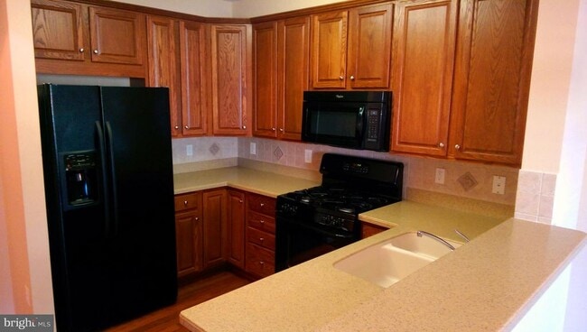 Building Photo - 19263 Winmeade Dr