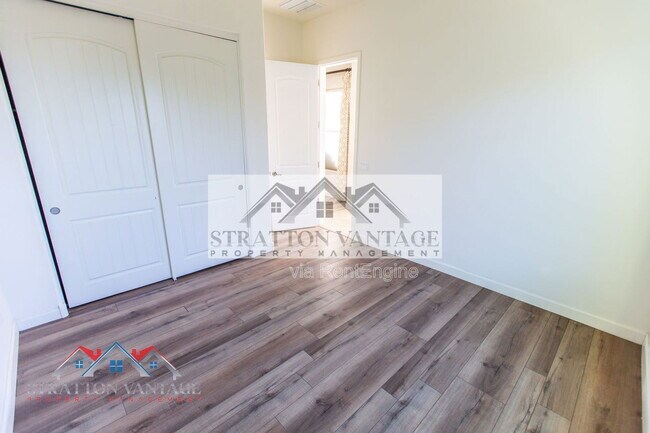 Building Photo - 31502 N 58th Pl