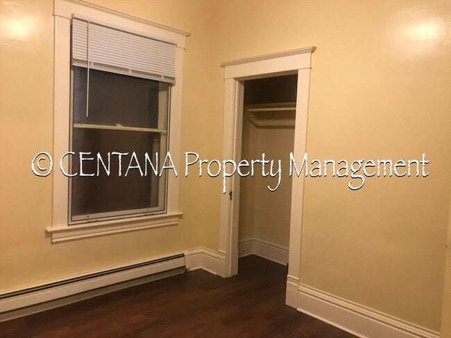 Building Photo - 728 W Granite St