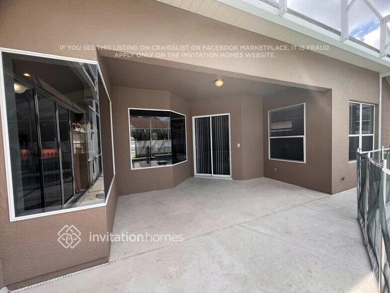 Building Photo - 8119 Belshire Dr