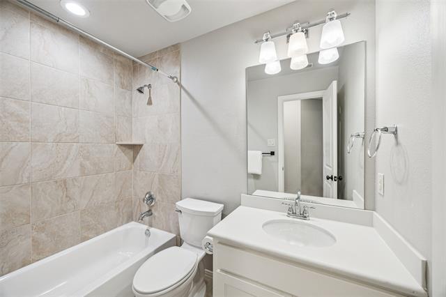 Building Photo - 12537 Winding Hollow Ln