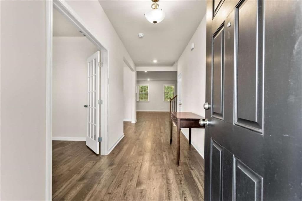 Building Photo - 3217 Hidden Valley Cir