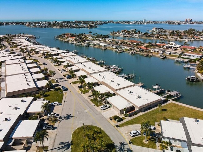 Building Photo - 431 Boca Ciega Point Blvd N
