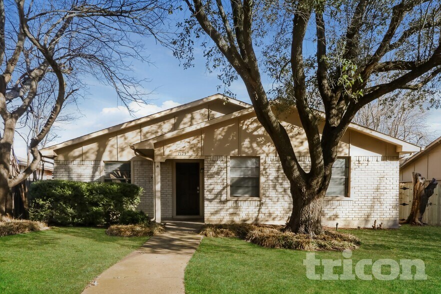 Primary Photo - 7125 Hardwood Trail