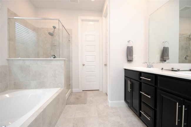 Building Photo - 8834 Arch Rock Dr