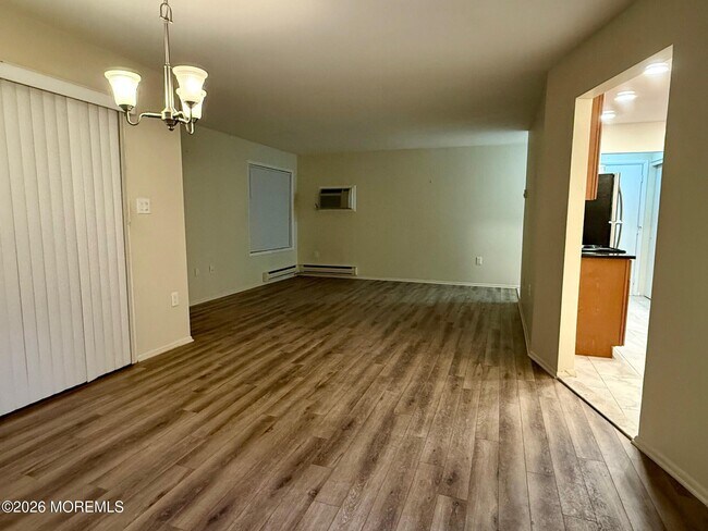 Building Photo - 169 Amberly Dr