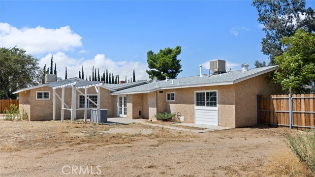Building Photo - 5302 W Ave L-2