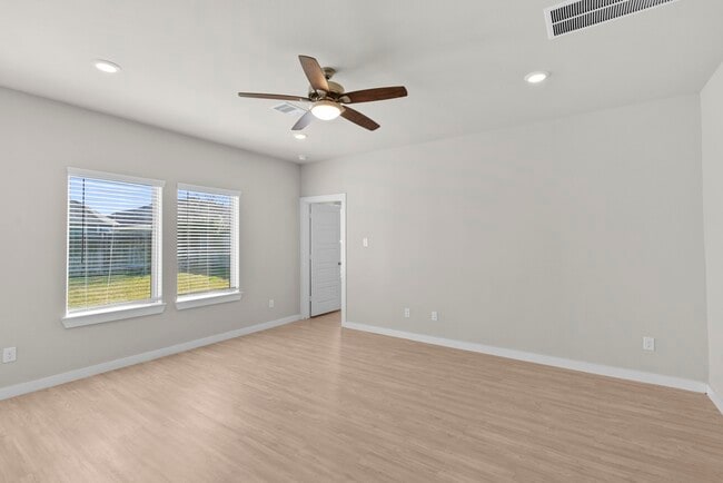 Building Photo - 1203 Lancer Leap Dr