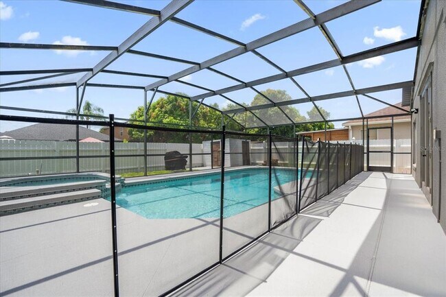 Building Photo - 2806 Moultrie Creek Dr