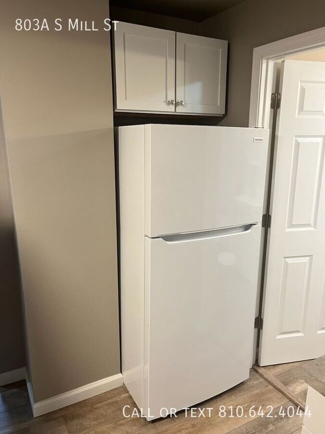 Building Photo - 803 S Mill St