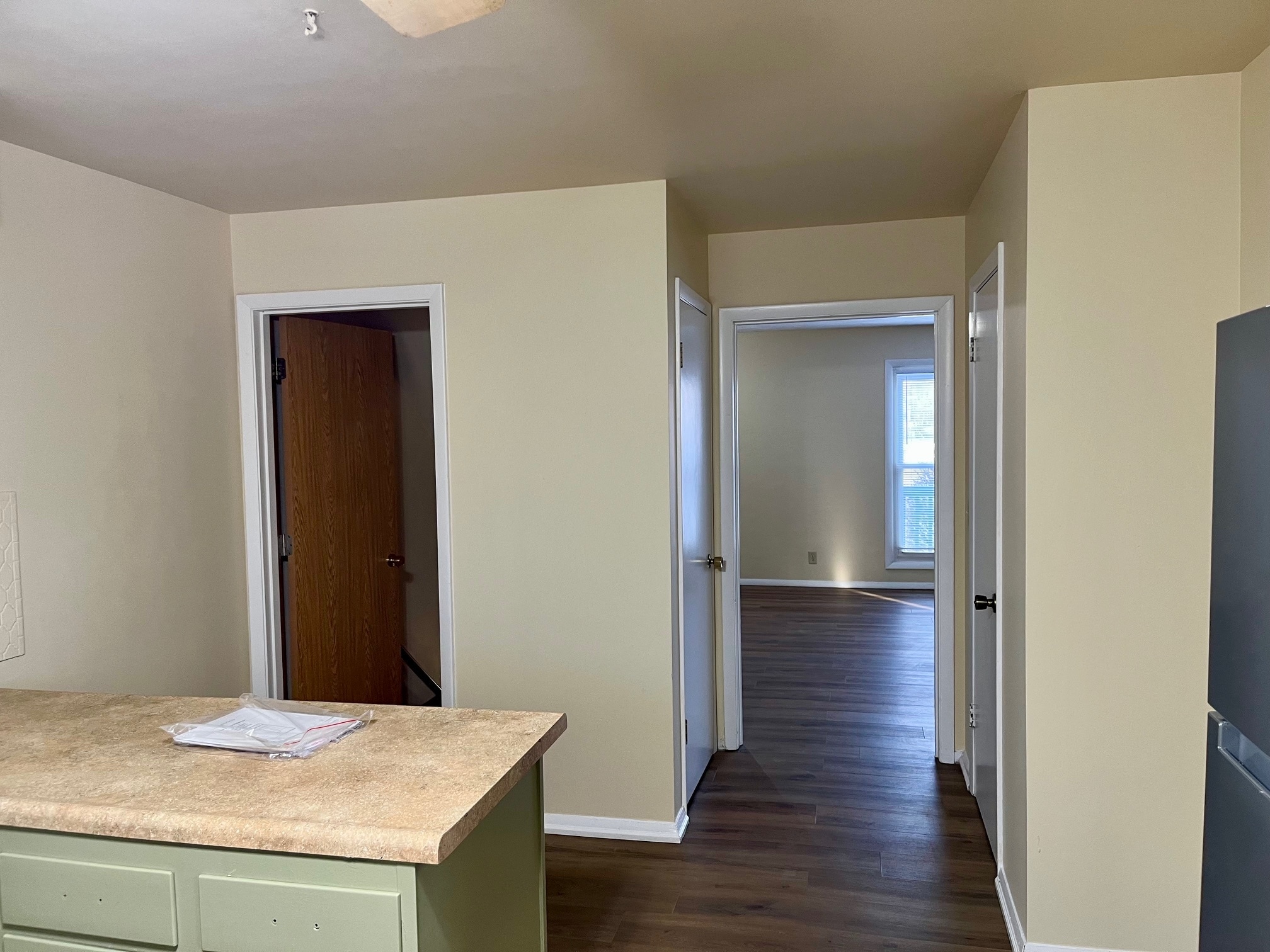 Building Photo - 221 Eisenhower Dr