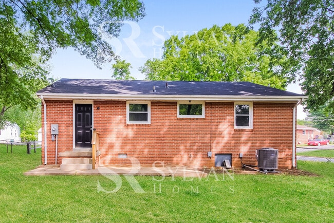 Building Photo - The Lifestyle You Deserve.