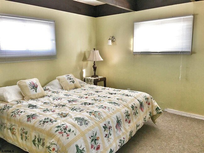 Building Photo - 316 N Vendome Ave