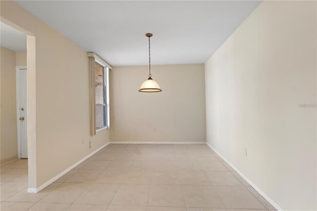 Building Photo - 534 Orange Dr