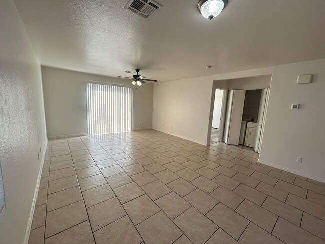 Building Photo - 5521 Ramirez St
